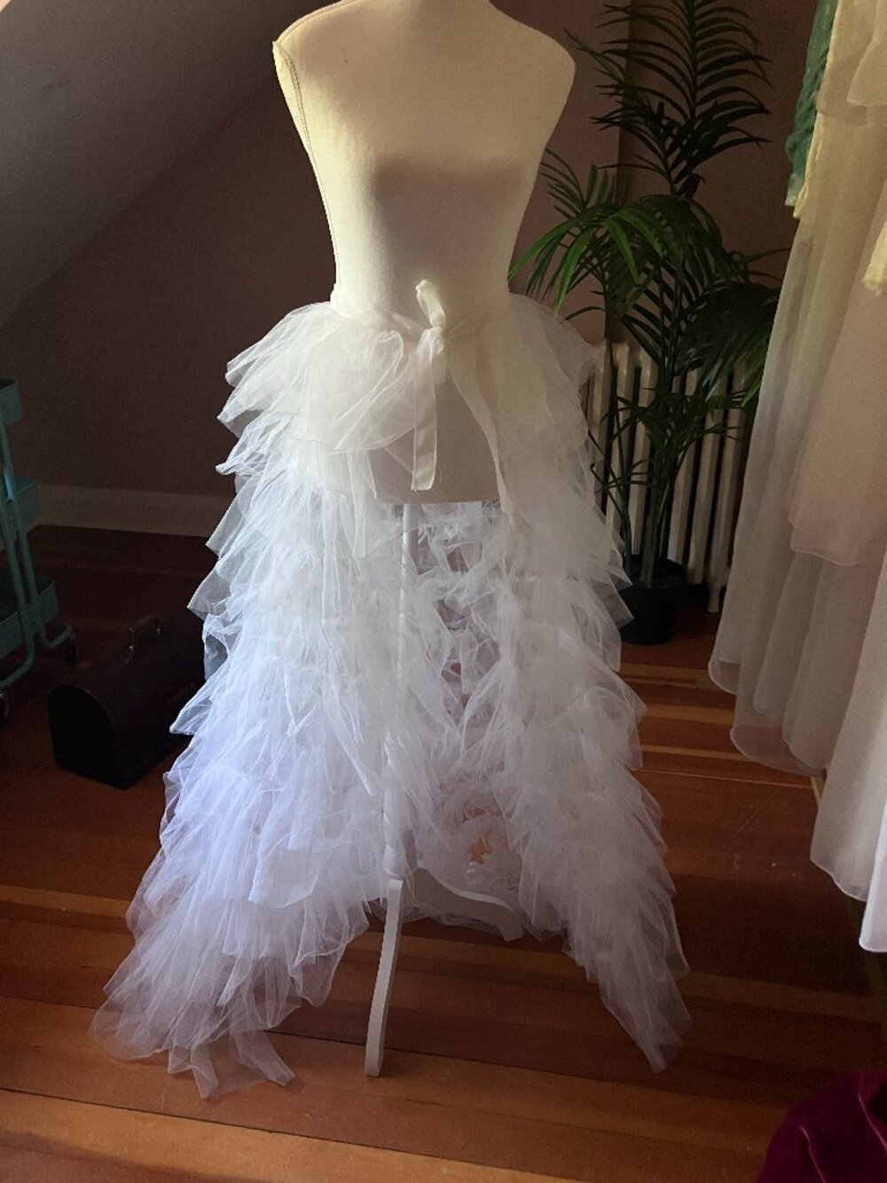 White fluffy tulle tutu tie open front petticoat cover up skirt overskirt